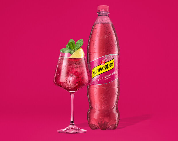 0,2 Liter Alice Flasche Schweppes Pomegranate.
