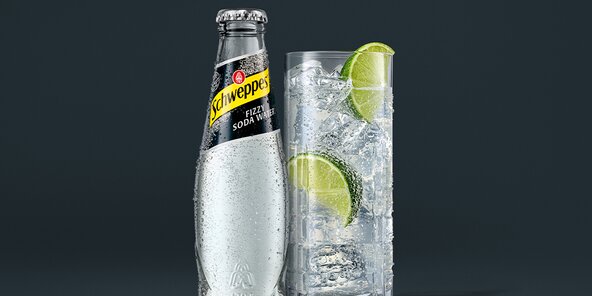 0,2 Liter Alice Flasche Schweppes Soda Water.